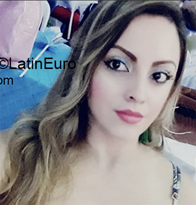 Date this beautiful Colombia girl Andy from Tulua CO26768