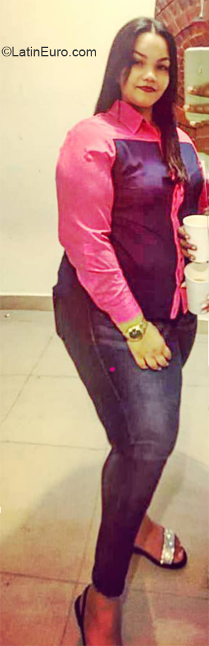 Date this sultry Dominican Republic girl Oscarina from Higuey DO37341