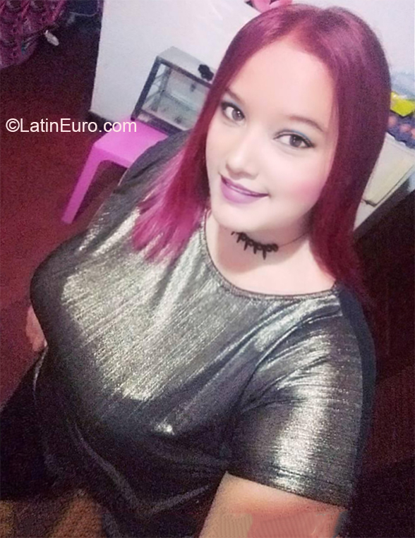 Date this hot Colombia girl Yulieth from Armenia CO26775