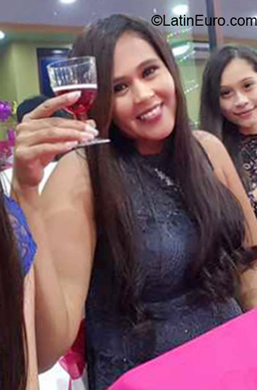 Date this athletic Honduras girl Yaneth from Olancho HN2764