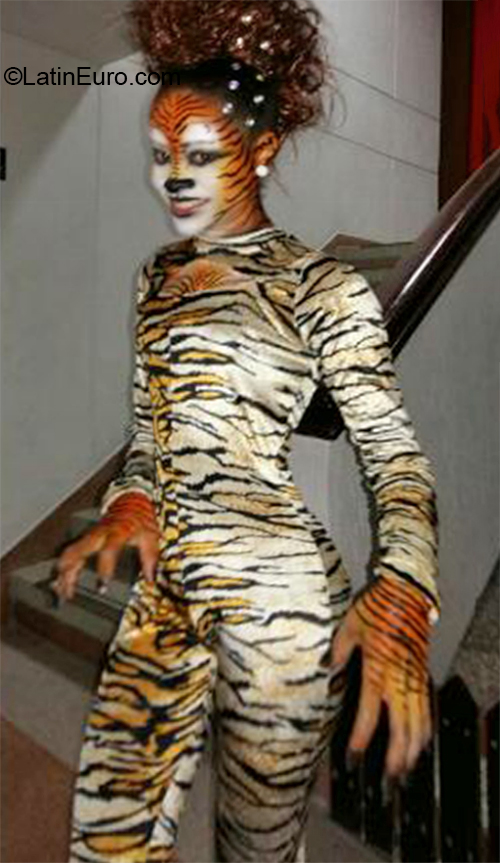 Date this tall Colombia girl Johanna from Cucuta CO26832