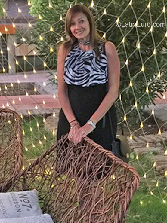 Date this beautiful Chile girl Carmen from San Francisco VE3010