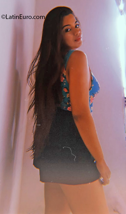 Date this georgeous Brazil girl Kelly from Teresina BR11070