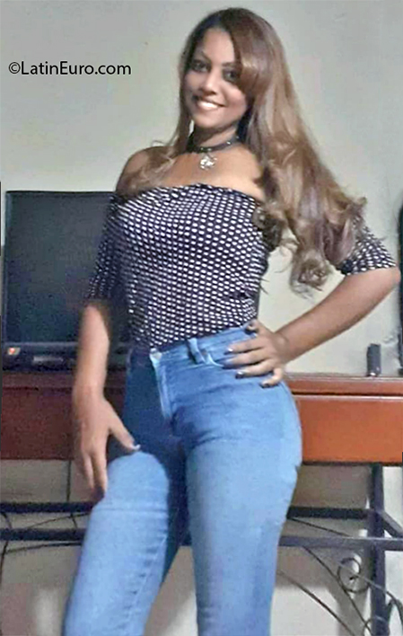 Date this hard body Venezuela girl Yoleidia from Maturin VE3083