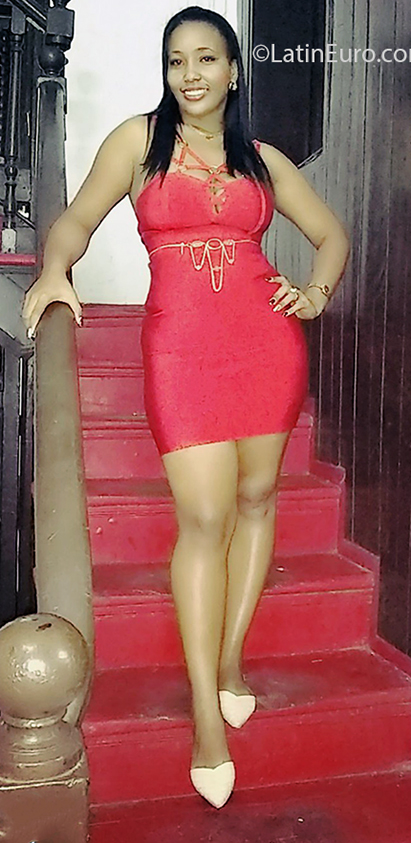 Date this georgeous Cuba girl Aloity from Santiago de Cuba CU669