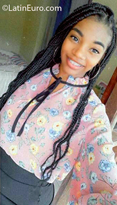 Date this charming Dominican Republic girl Vitali from Santo Domingo DO37772