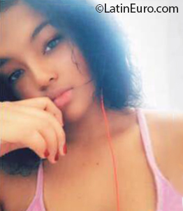 Date this hot Dominican Republic girl Manelik from La romana DO37773