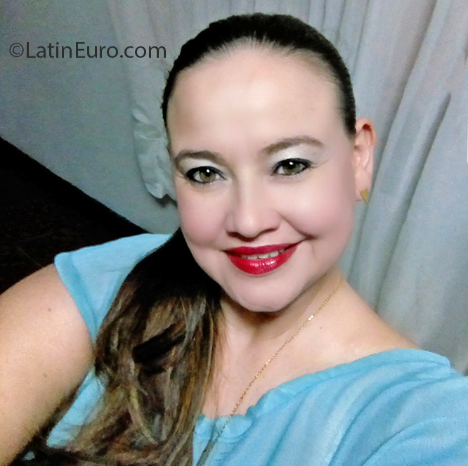Date this sultry Colombia girl Ana from Cucuta CO27085