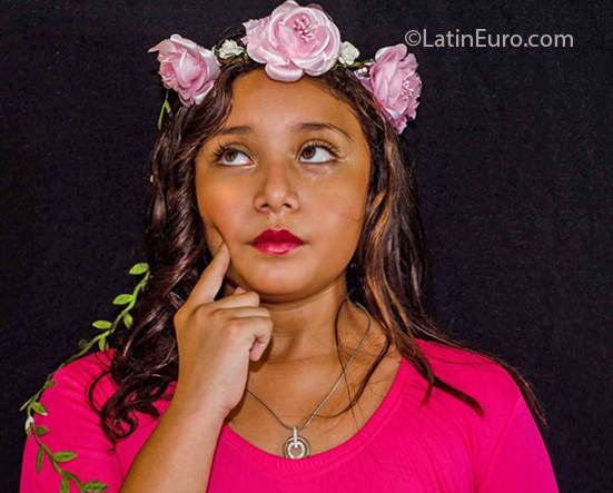 Date this exotic Mexico girl Jade from Cancun MX1810