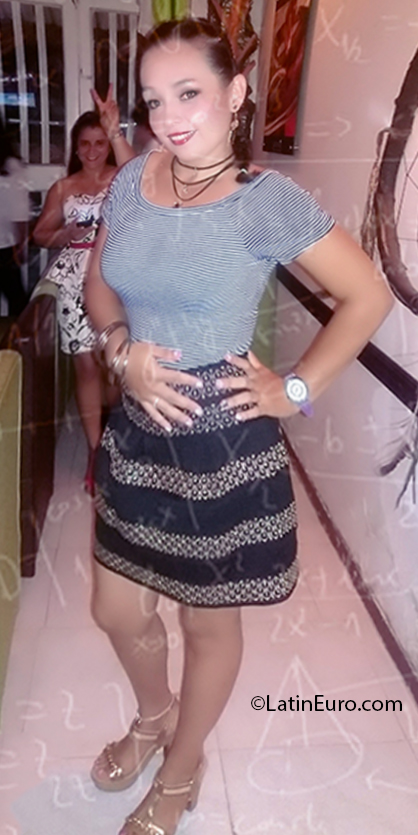 Date this georgeous Colombia girl Melissa from San Jose del Guaviare CO27097