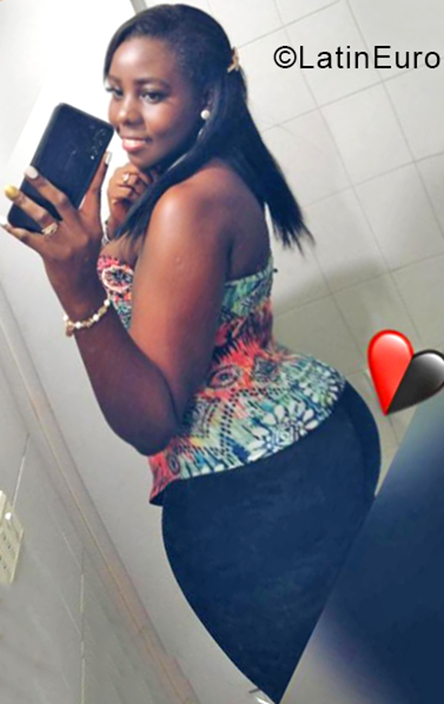 Date this gorgeous Colombia girl Pam from Cali CO27126