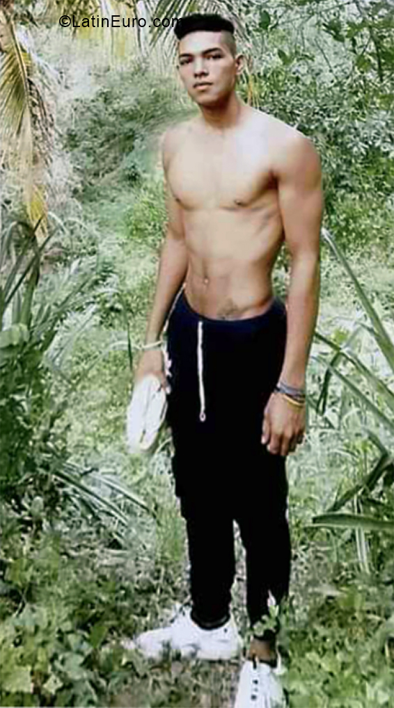 Date this funny Colombia man Jan from Bogota CO27137