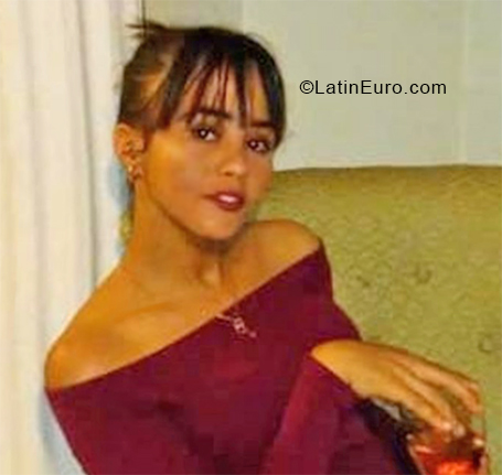 Date this tall Dominican Republic girl Esmerlin02 from Santiago US20738