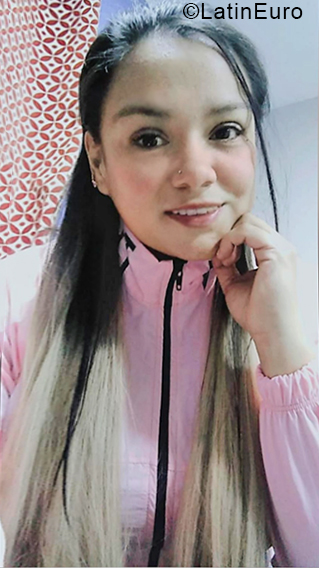 Date this sultry Peru girl Johanna from Lima PE1544