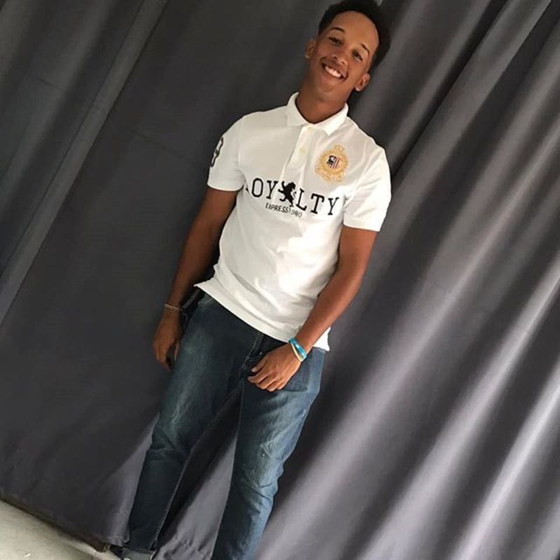 Date this nice looking Honduras man Alan nicolas from Santo Domingo HN2793