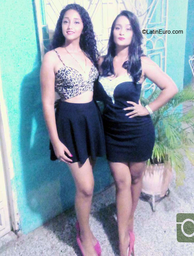 Date this georgeous Venezuela girl Loreany from Cabimas VE3151