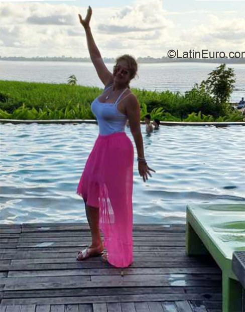 Date this funny Colombia girl Miryan bustaman from Toro Valle Del Cauca CO27223