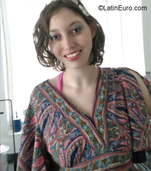 Date this exotic Brazil girl Lais from Brasilia BR11370