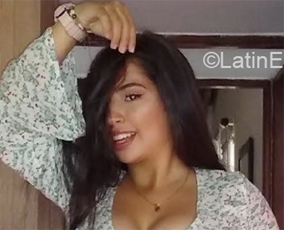 Date this good-looking Colombia girl Maria Fernanda from Medellin CO27255