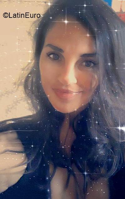 Date this funny Peru girl Magda from Lima PE1562