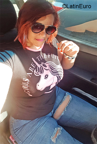 Date this nice looking Dominican Republic girl Luisa from Santo Domingo DO38119