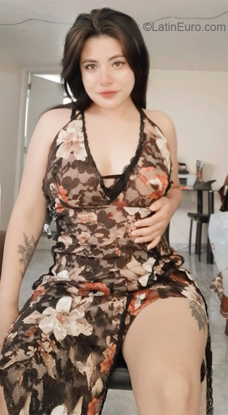 Date this fun Ecuador girl Mishel from Quito EC497