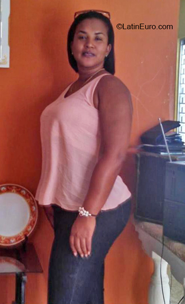 Date this gorgeous Dominican Republic girl Juana from Santiago DO38169