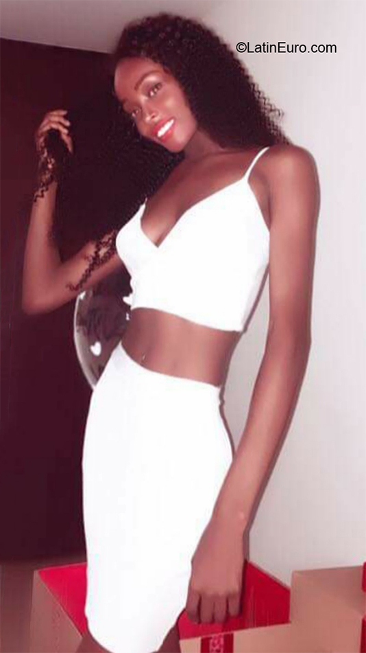 Date this delightful Colombia girl Marlin from Cali CO27434