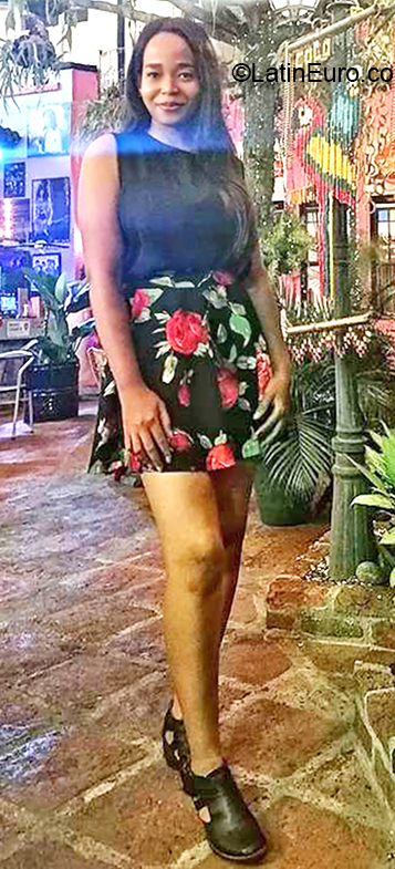 Date this fun Colombia girl Mara from Cali CO27509