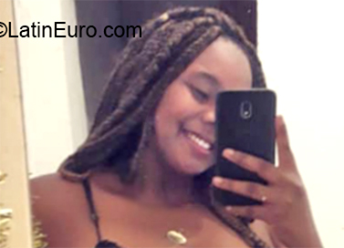 Date this voluptuous Brazil girl Raissy from Rio De Janeiro BR11151