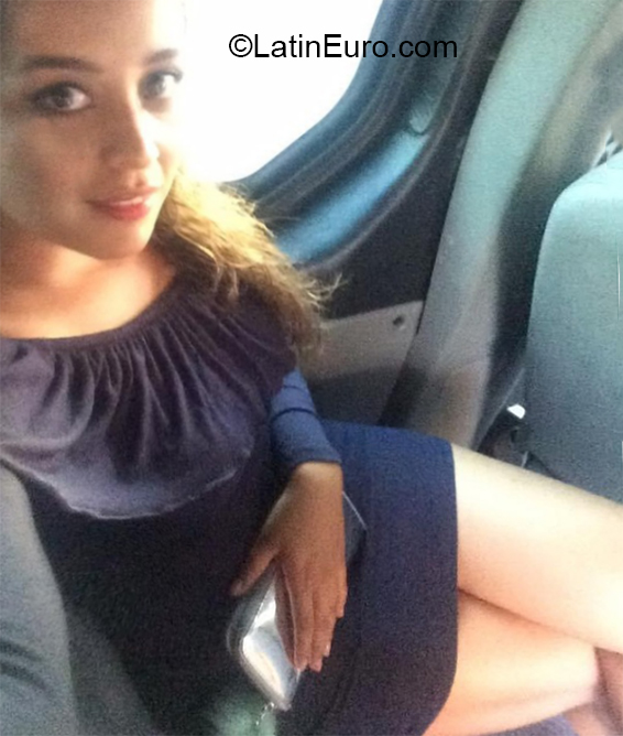 Date this hot Mexico girl SummerRoberts from Mexico City MX1880