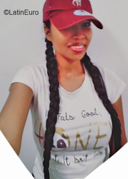 Date this good-looking Panama girl Shepora from Panama City PA1201