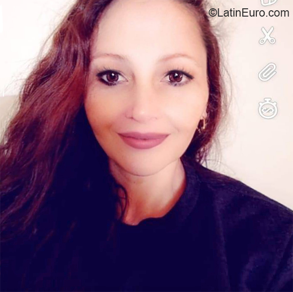 Date this foxy Brazil girl Salwa from Sao Paulo BR11176