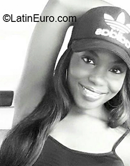 Date this funny Colombia girl Kidy from Cali CO27671