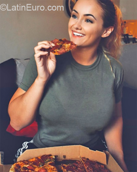 Date this exotic Argentina girl Chapel from Buenos Aires AR439