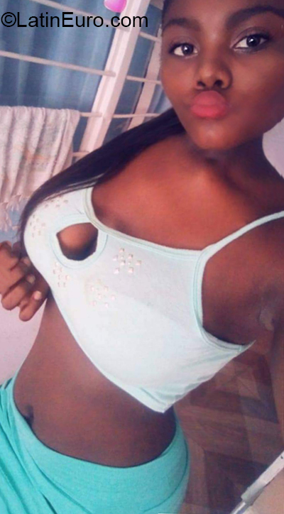 Date this nice looking Colombia girl Wendy from Cali CO27714