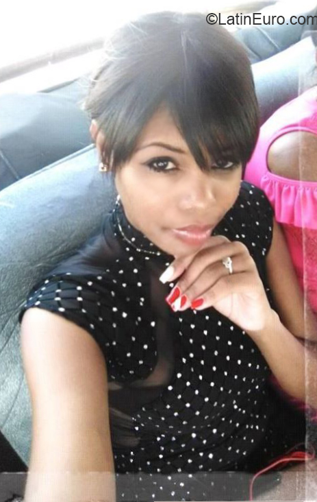 Date this young Cuba girl Tami from Havana CU697