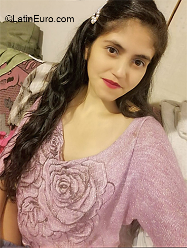 Date this georgeous Peru girl Evy from Celendin PE1597