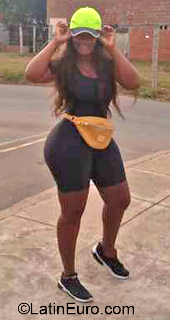 Date this beautiful Colombia girl Yirle from Cali CO30687