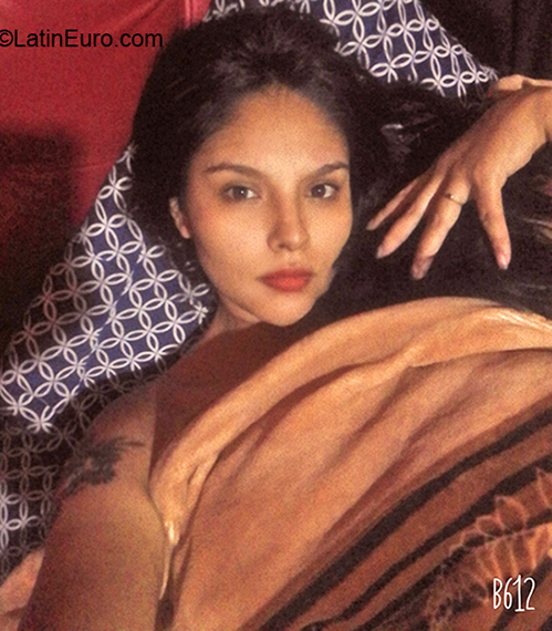 Date this foxy Mexico girl Ivonne from Mexico City MX1949