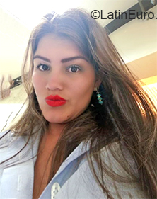 Date this young Colombia girl Lorena from Bogota CO27999
