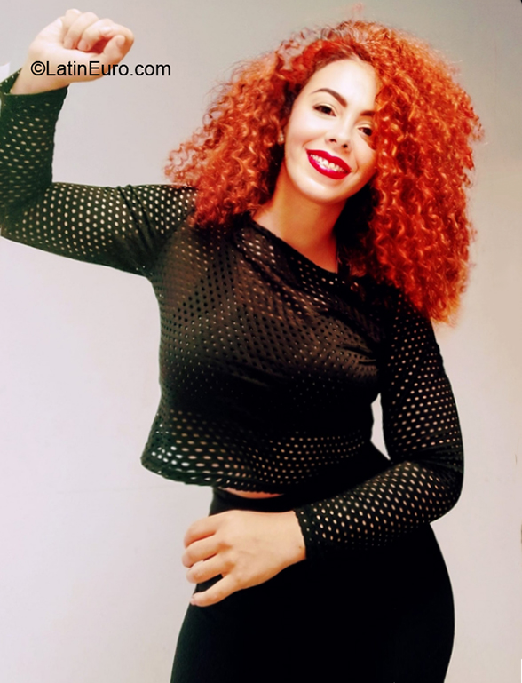 Date this fun Colombia girl Yaki from Medellin CO28030