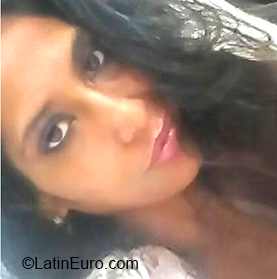 Date this lovely Venezuela girl Jenni from Valencia VE3353