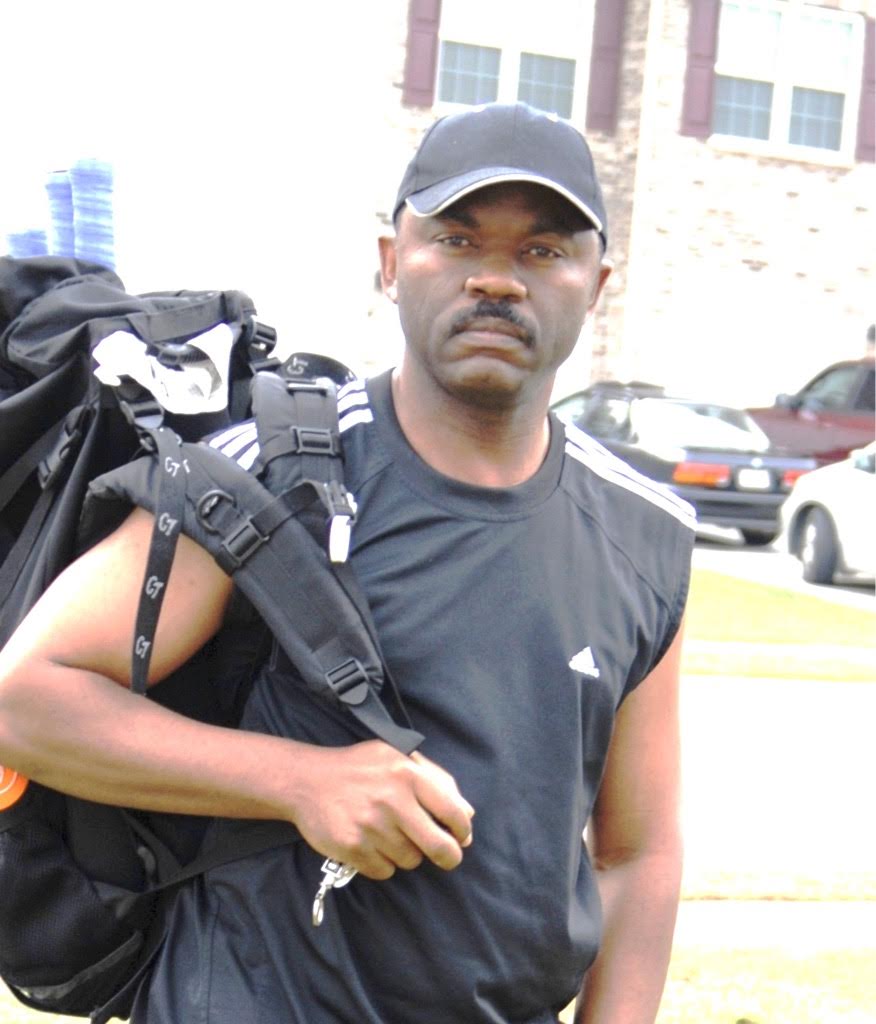 Date this funny United States man Baj from Burtonsville US20879