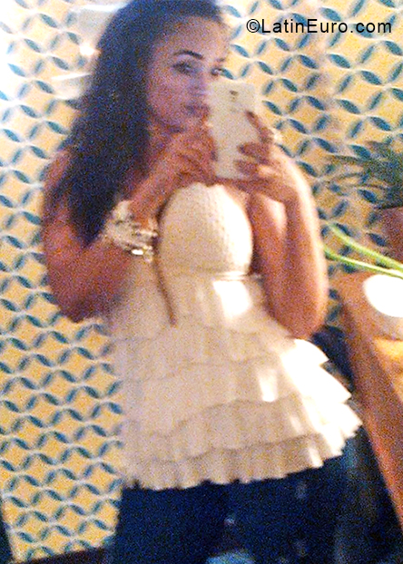 Date this passionate Colombia girl Manuela from Medellin CO28208