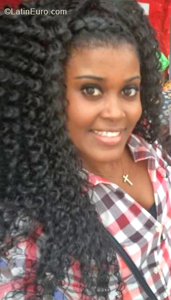 Date this stunning Dominican Republic girl Yessica Ramrez from Santo Domingo DO38551