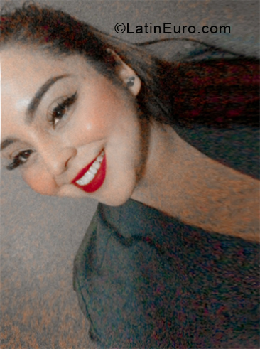 Date this young Mexico girl Paola from Juárez MX2566