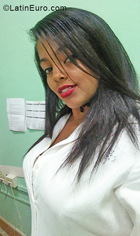 Date this attractive Cuba girl Rachel from Havana CU720