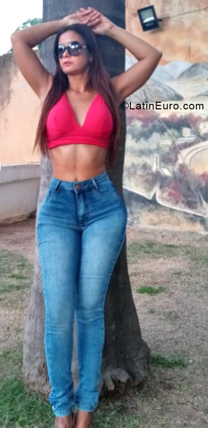 Date this sultry Brazil girl Ana Cristina from Rio de Janeiro BR11376