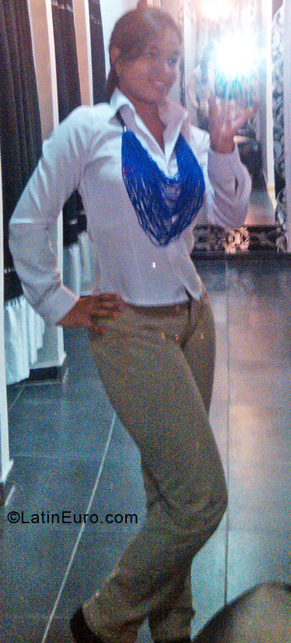 Date this cute Colombia girl Tali from Santa Marta CO28452